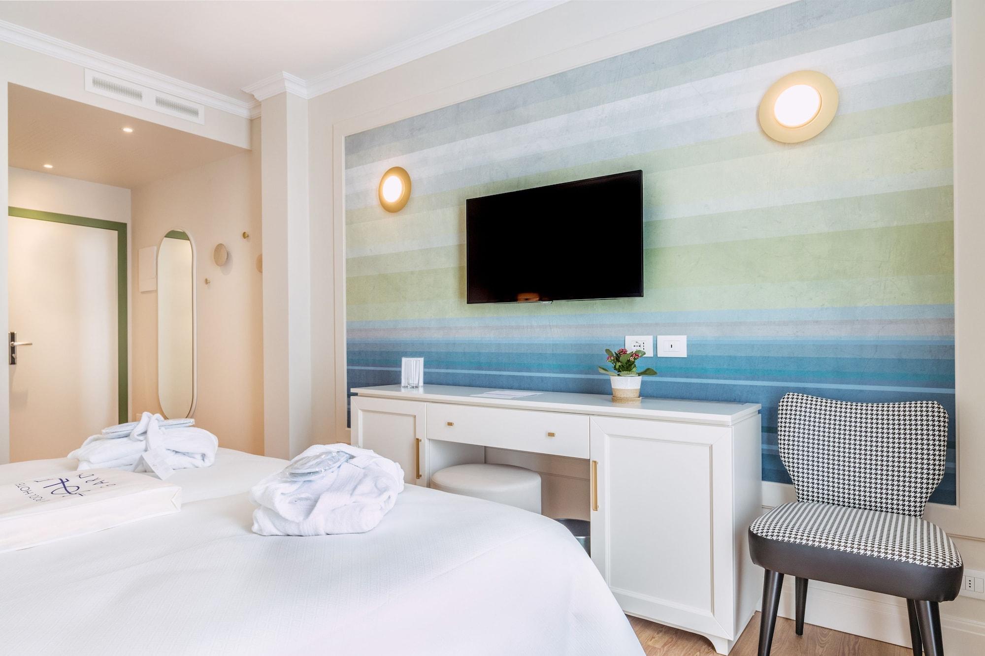 Sky Pool Hotel Sole Garda Garda  Zewnętrze zdjęcie