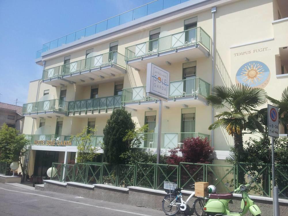 Sky Pool Hotel Sole Garda Garda  Zewnętrze zdjęcie