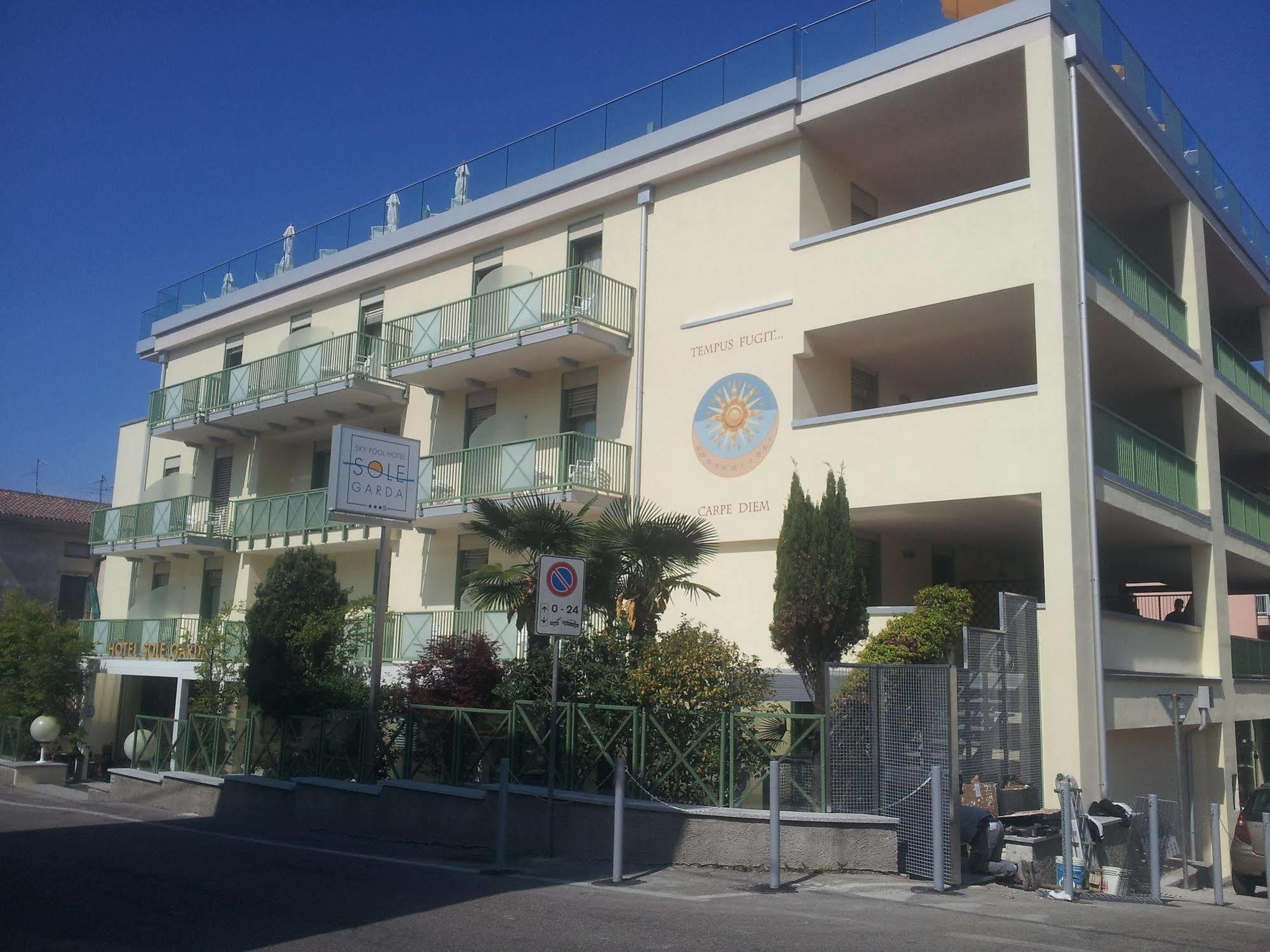 Sky Pool Hotel Sole Garda Garda  Zewnętrze zdjęcie